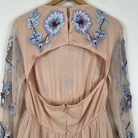 NWT ASOS Maternity Dress Size 8 Pink Embroidery Beaded Flowers Open Back Tulle - Picture 7 of 9
